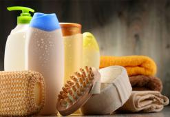 Champú. Una forma poco habitual de hablar de los cosméticos "de siempre"