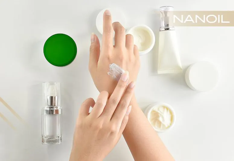 ¿Cómo Cuidar las Manos? Manicura con Aceite en Casa, Tratamientos Naturales y Baños